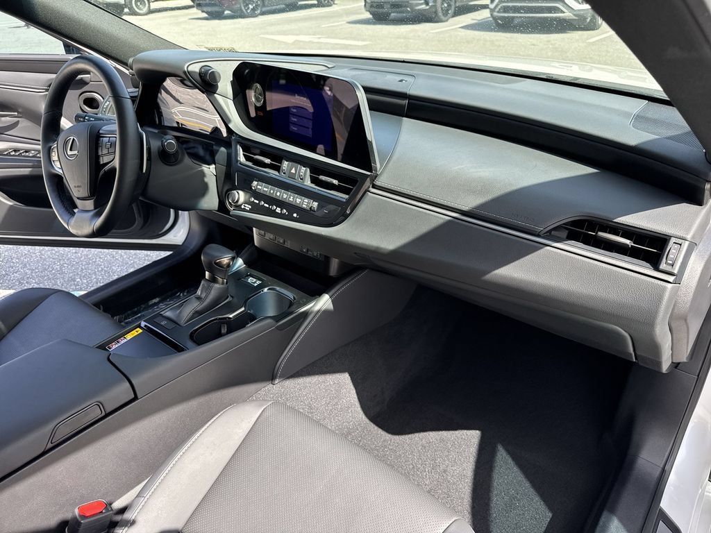 Used 2025 Lexus ES 350 w/ Premium Package FWD image 32