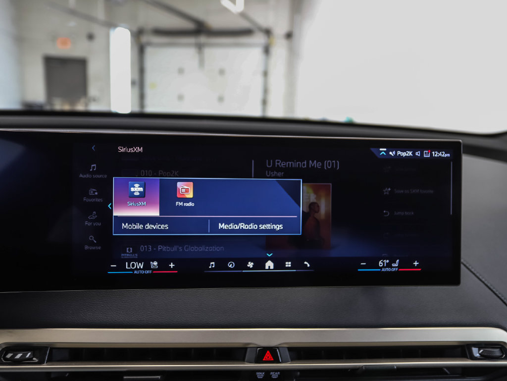 Certified 2024 BMW iX xDrive50 w/ Sport Package AWD/4WD image 17