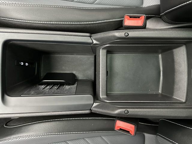 Certified 2025 Volkswagen Tiguan SE image 21