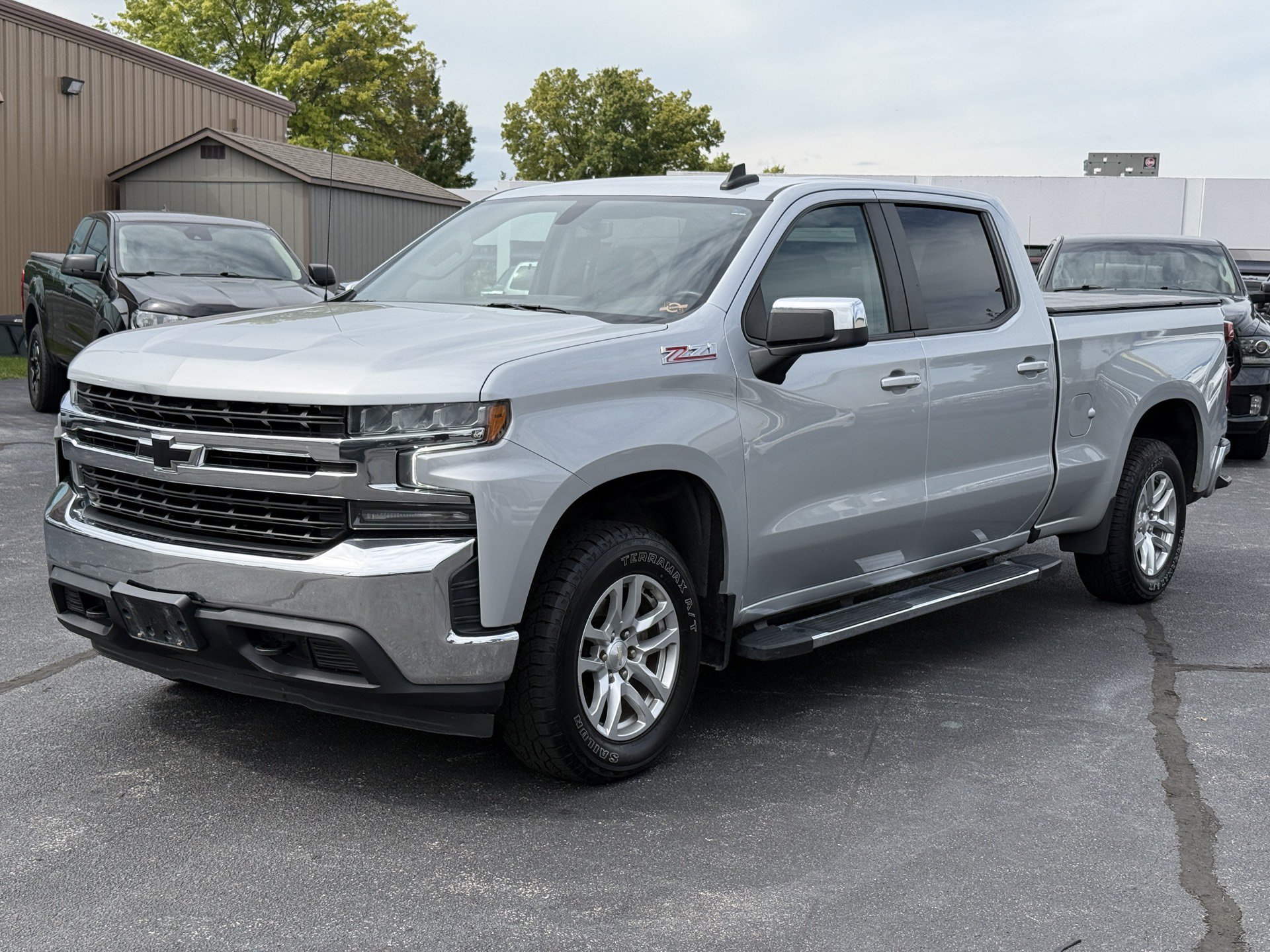 Used 2021 Chevrolet Silverado 1500 LT w/ Z71 Off-Road Package AWD/4WD image 4