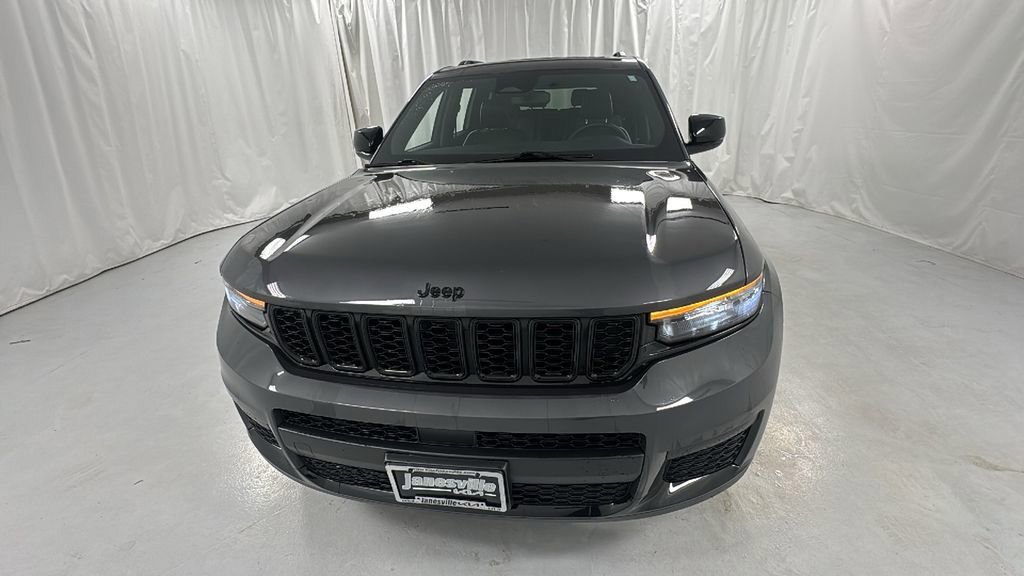 Used 2023 Jeep Grand Cherokee L Laredo image 8