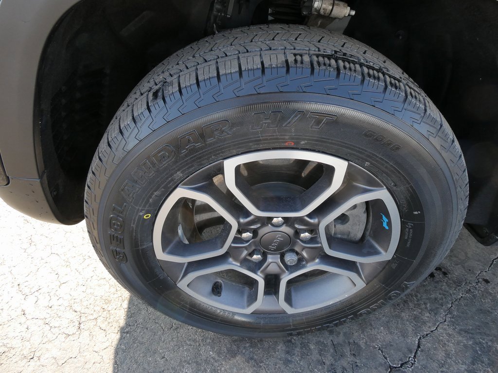 Used 2022 Jeep Grand Cherokee Trailhawk w/ Advanced Protech Group II image 10