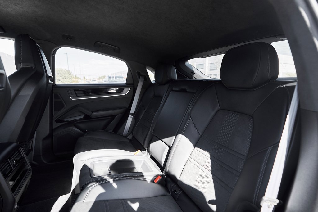 Used 2024 Porsche Cayenne Turbo GT image 45