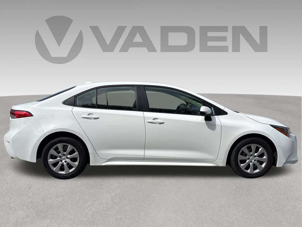 Used 2024 Toyota Corolla LE FWD image 22