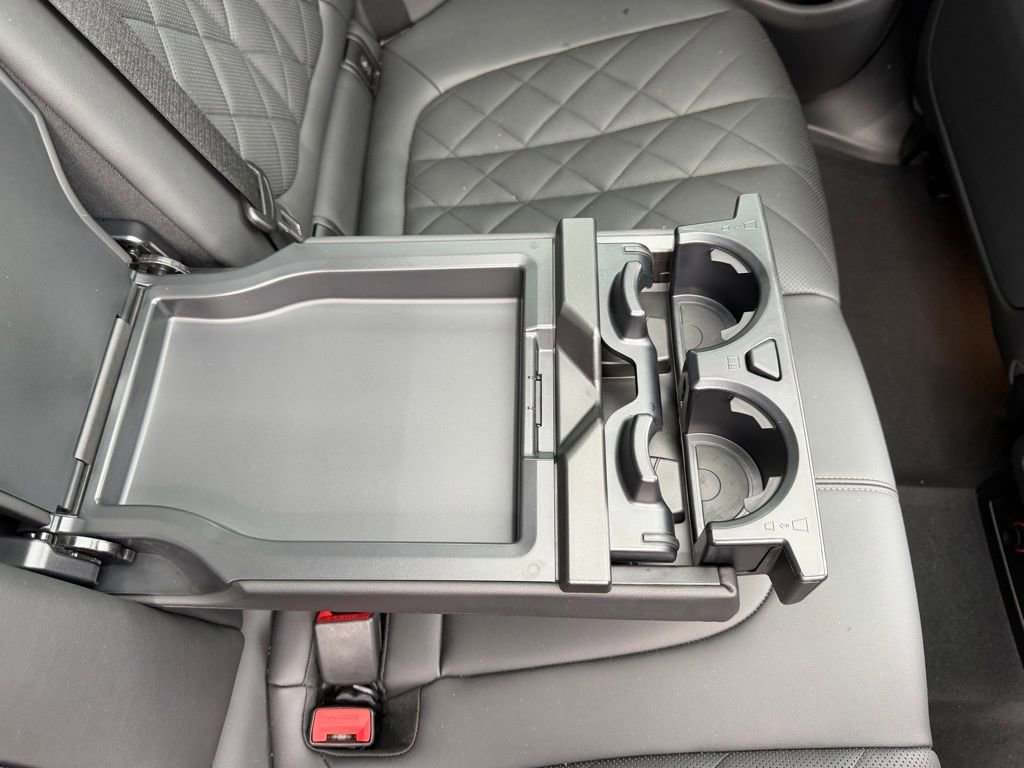 Used 2024 BMW X5 sDrive40i w/ M Sport Package image 33