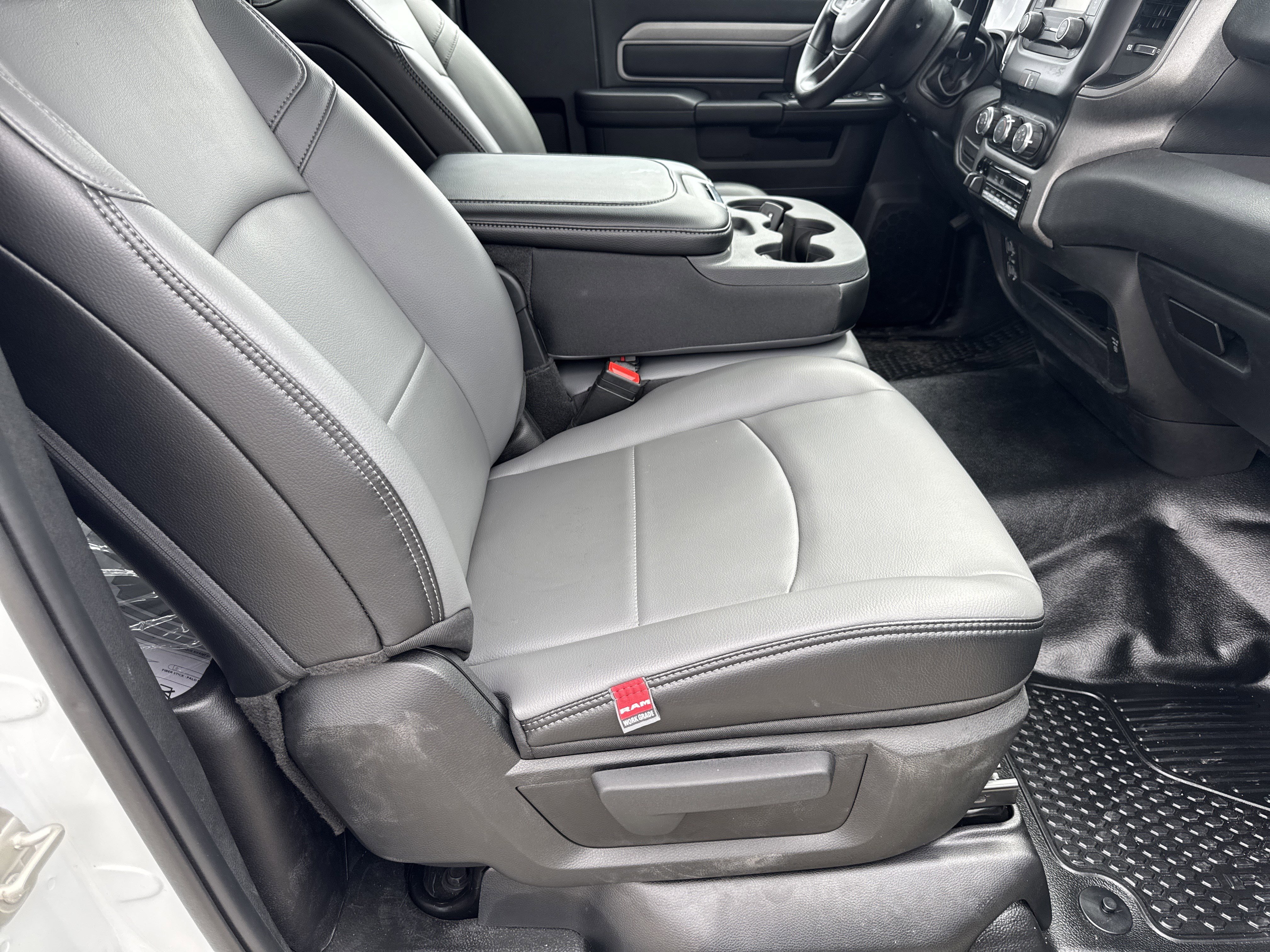 Used 2024 RAM 5500 Tradesman image 13
