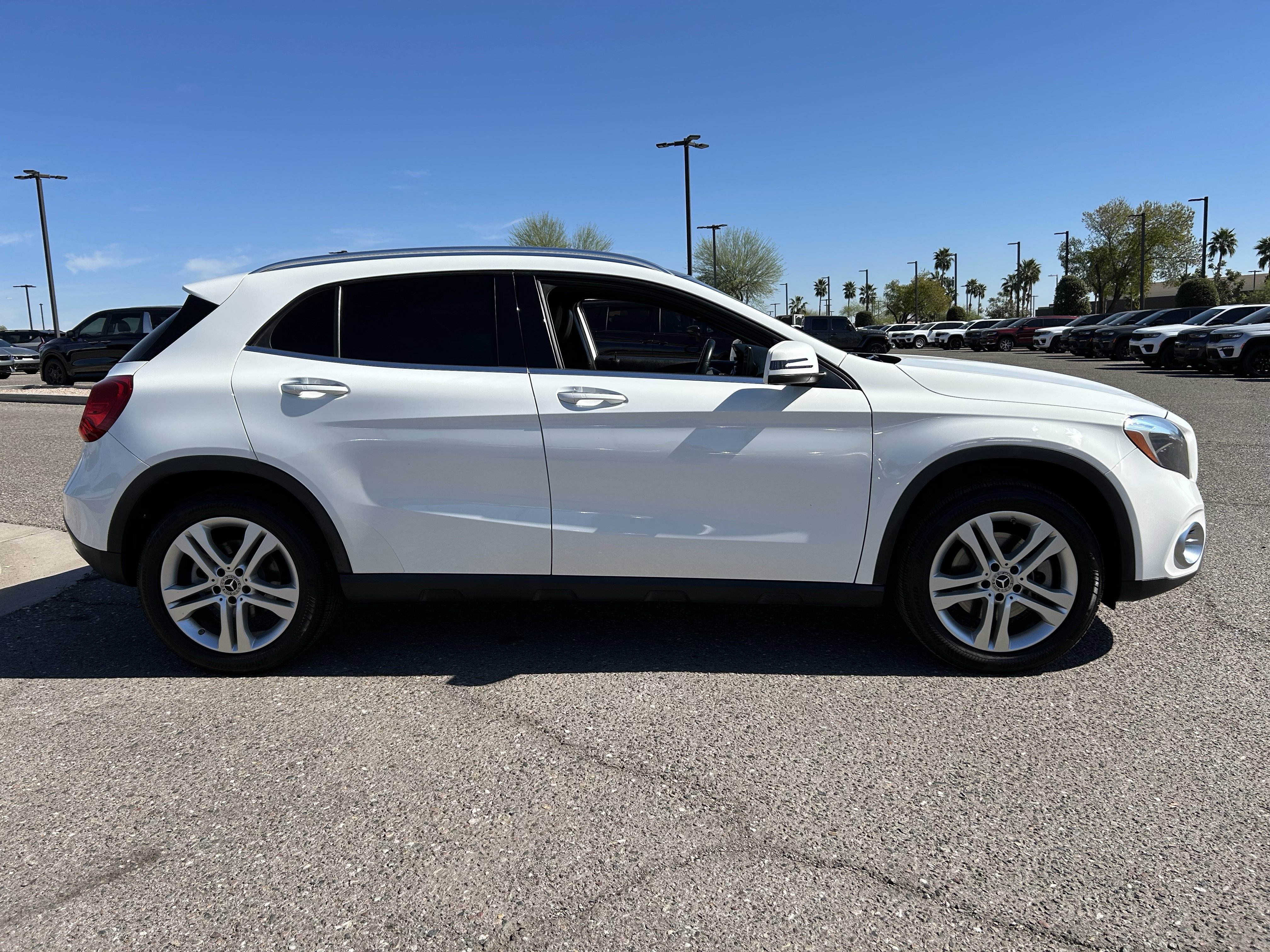 Used 2019 Mercedes-Benz GLA 250 4MATIC image 6