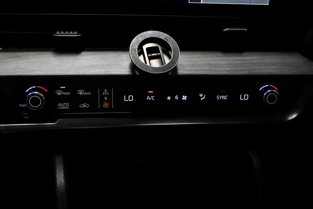 Used 2024 Kia Sportage X-Line w/ X-Line Premium Package AWD/4WD image 31