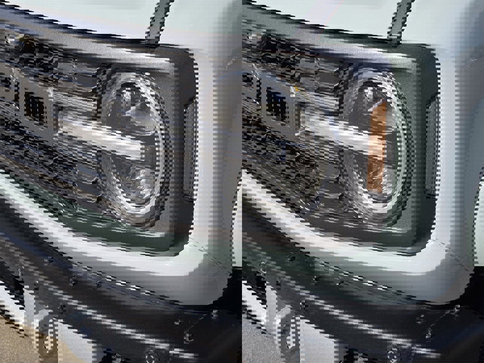 Used 2024 Ford Bronco Raptor w/ Interior Carbon Fiber Pack 6 image 11