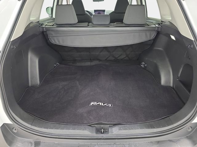 Certified 2023 Toyota RAV4 XLE AWD/4WD image 31