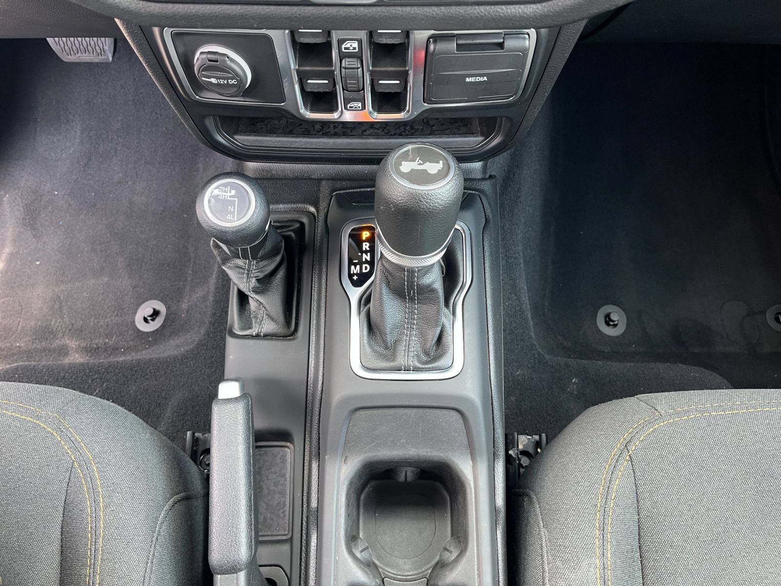 Used 2025 Jeep Wrangler Unlimited Sport AWD/4WD image 40