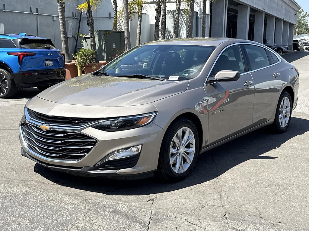 Used 2025 Chevrolet Malibu LT FWD image 7