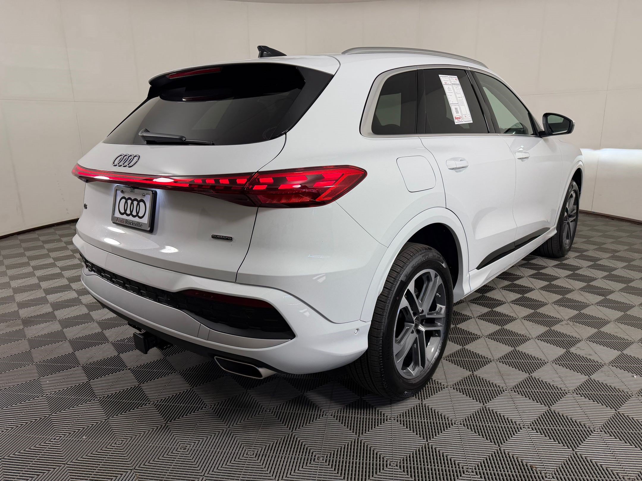 New 2026 Audi Q5 Premium AWD/4WD image 9