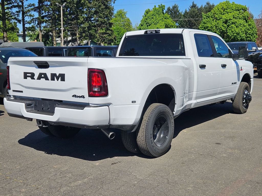 New 2026 RAM 3500 Big Horn AWD/4WD image 7