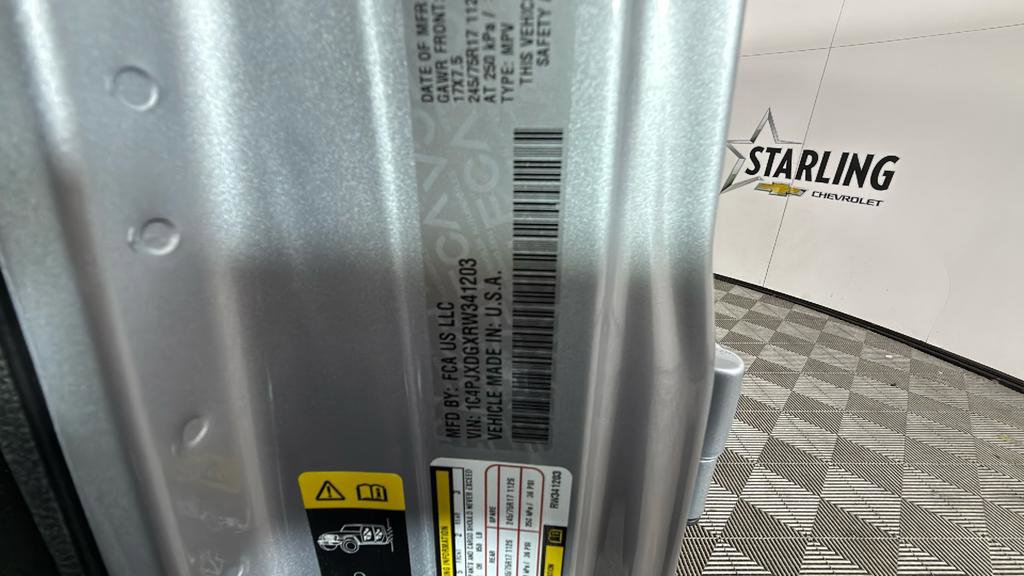 Used 2024 Jeep Wrangler Sport S image 38