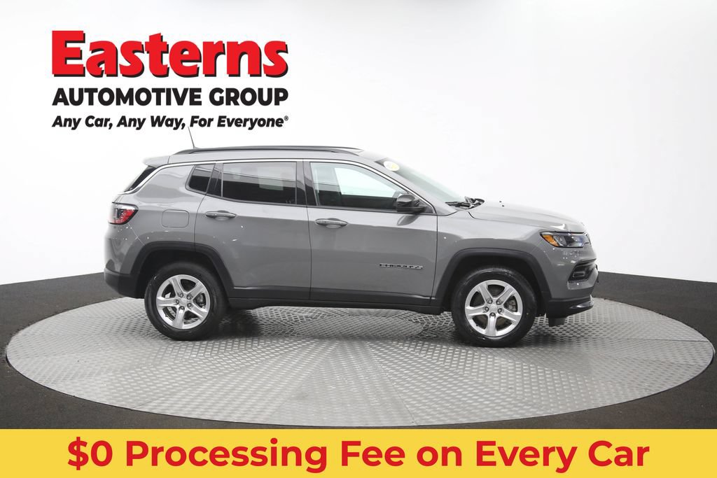 Used 2023 Jeep Compass Latitude w/ Sun and Sound Group AWD/4WD image 47