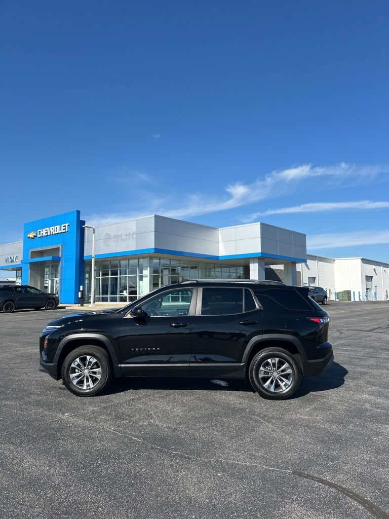 Used 2025 Chevrolet Equinox LT w/ Convenience Package II FWD image 7