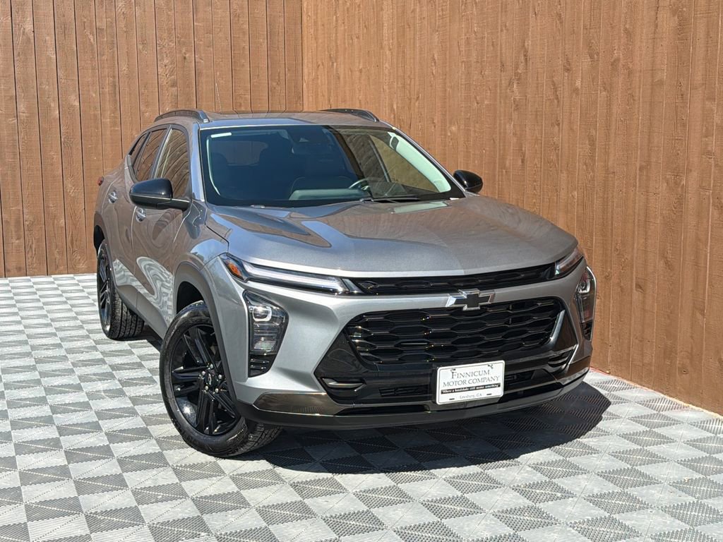 Used 2024 Chevrolet Trax ACTIV w/ Sunroof Package image 9