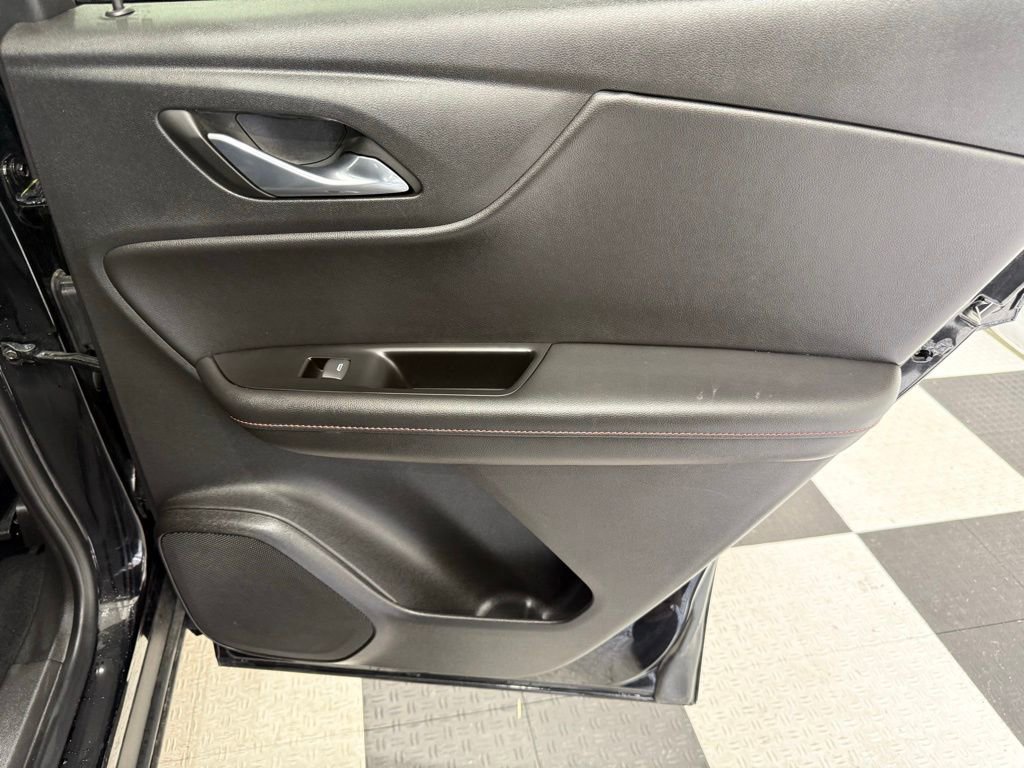 Used 2025 Chevrolet Blazer RS image 27