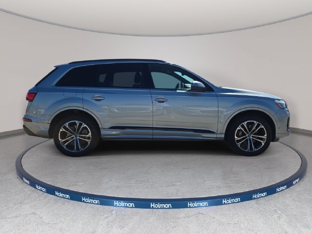 Certified 2026 Audi Q7 3.0T Premium w/ Convenience Plus Package AWD/4WD image 4