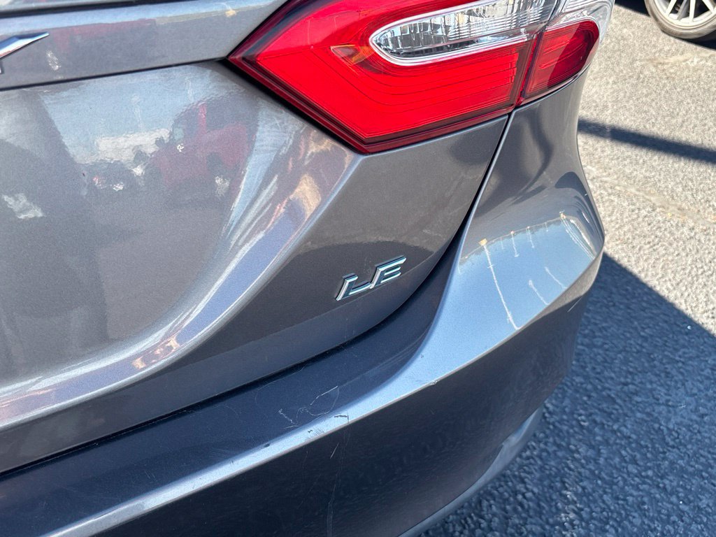 Used 2020 Toyota Camry LE FWD image 8