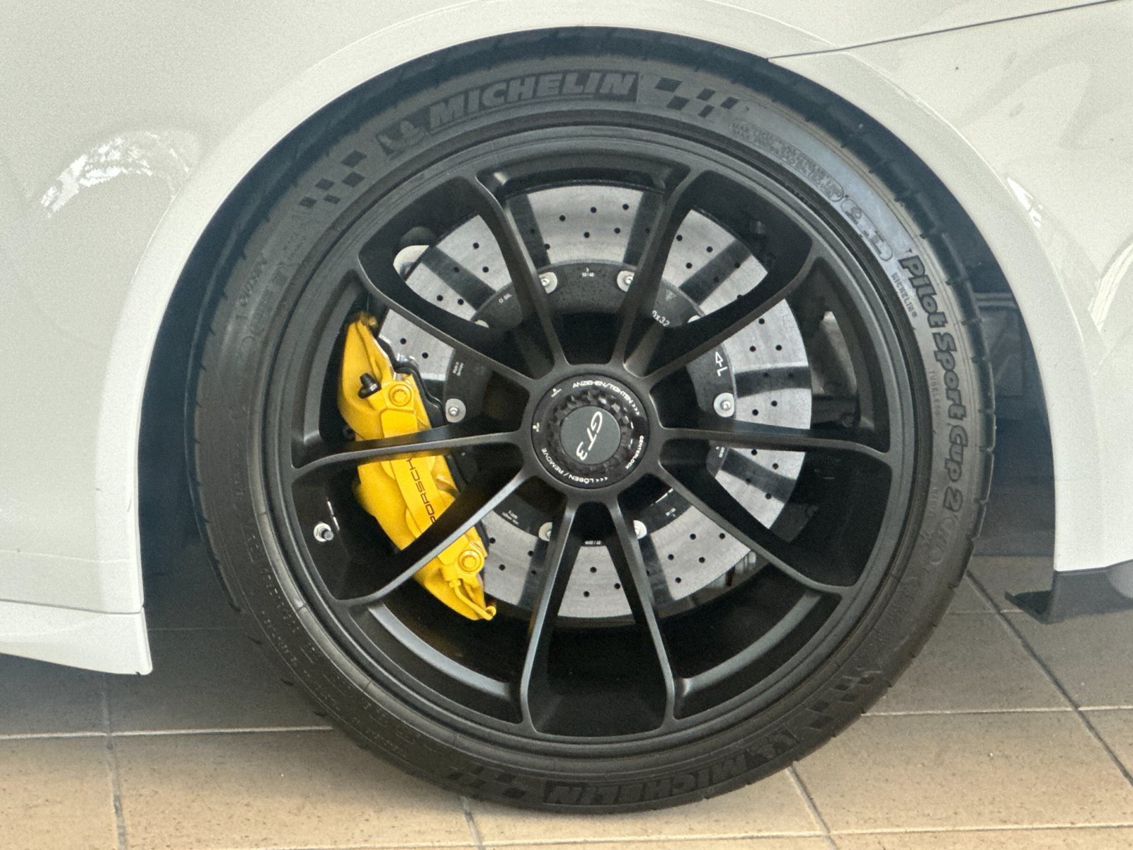 Certified 2018 Porsche 911 GT3 RWD image 21