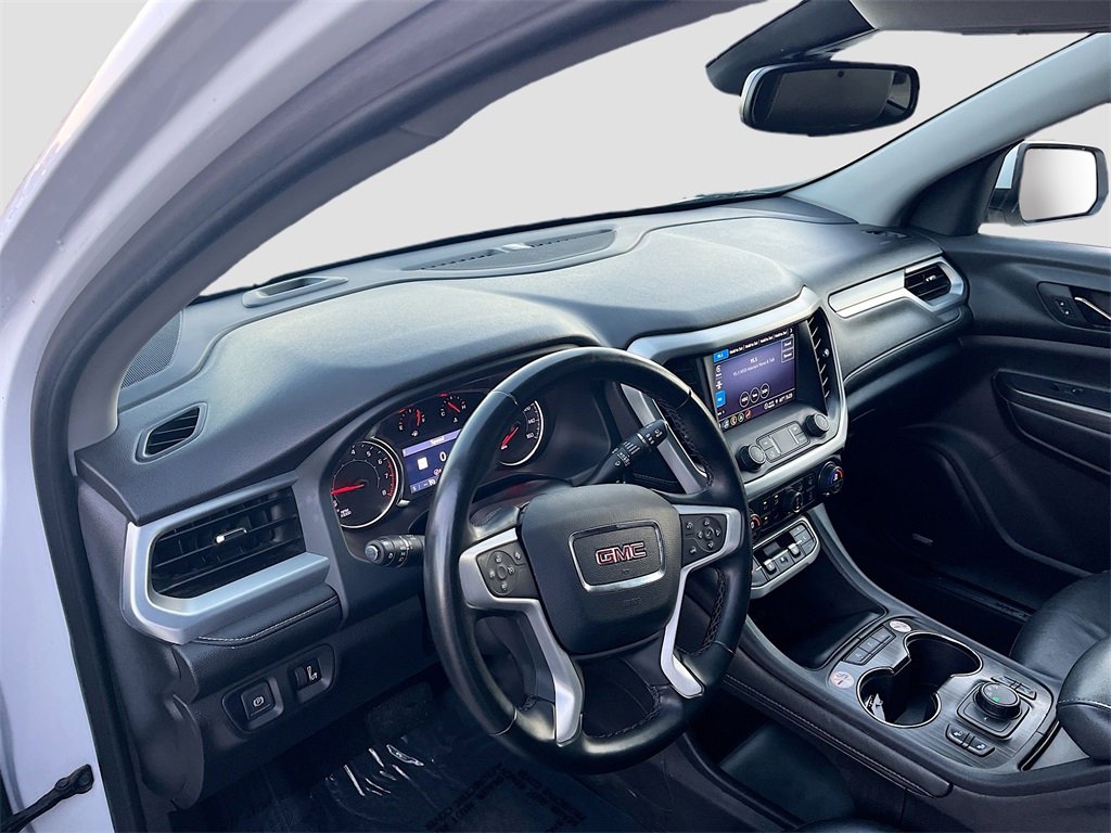 Used 2023 GMC Acadia SLT image 9
