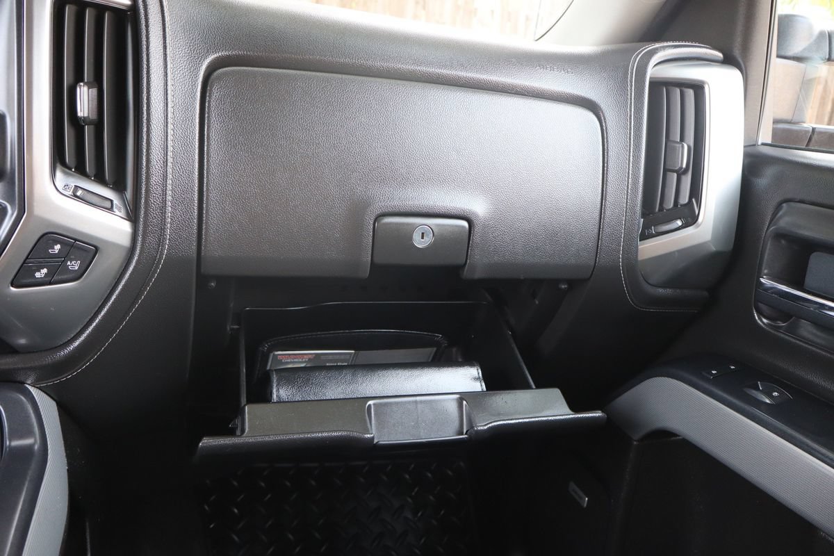 Used 2015 Chevrolet Silverado 2500 LTZ w/ Duramax Plus Package AWD/4WD image 36