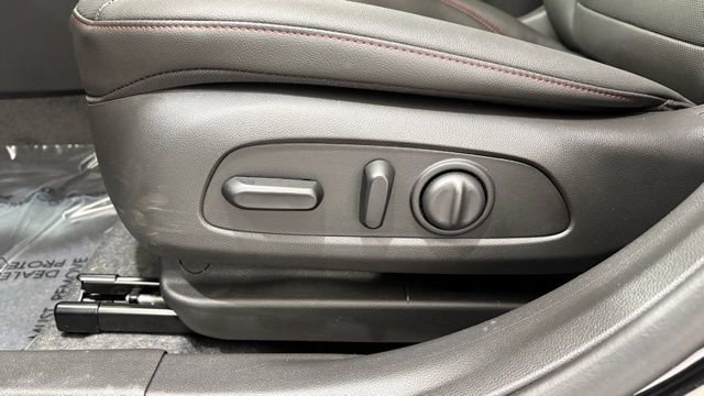 New 2026 Chevrolet Trax RS w/ Driver Confidence Package image 12