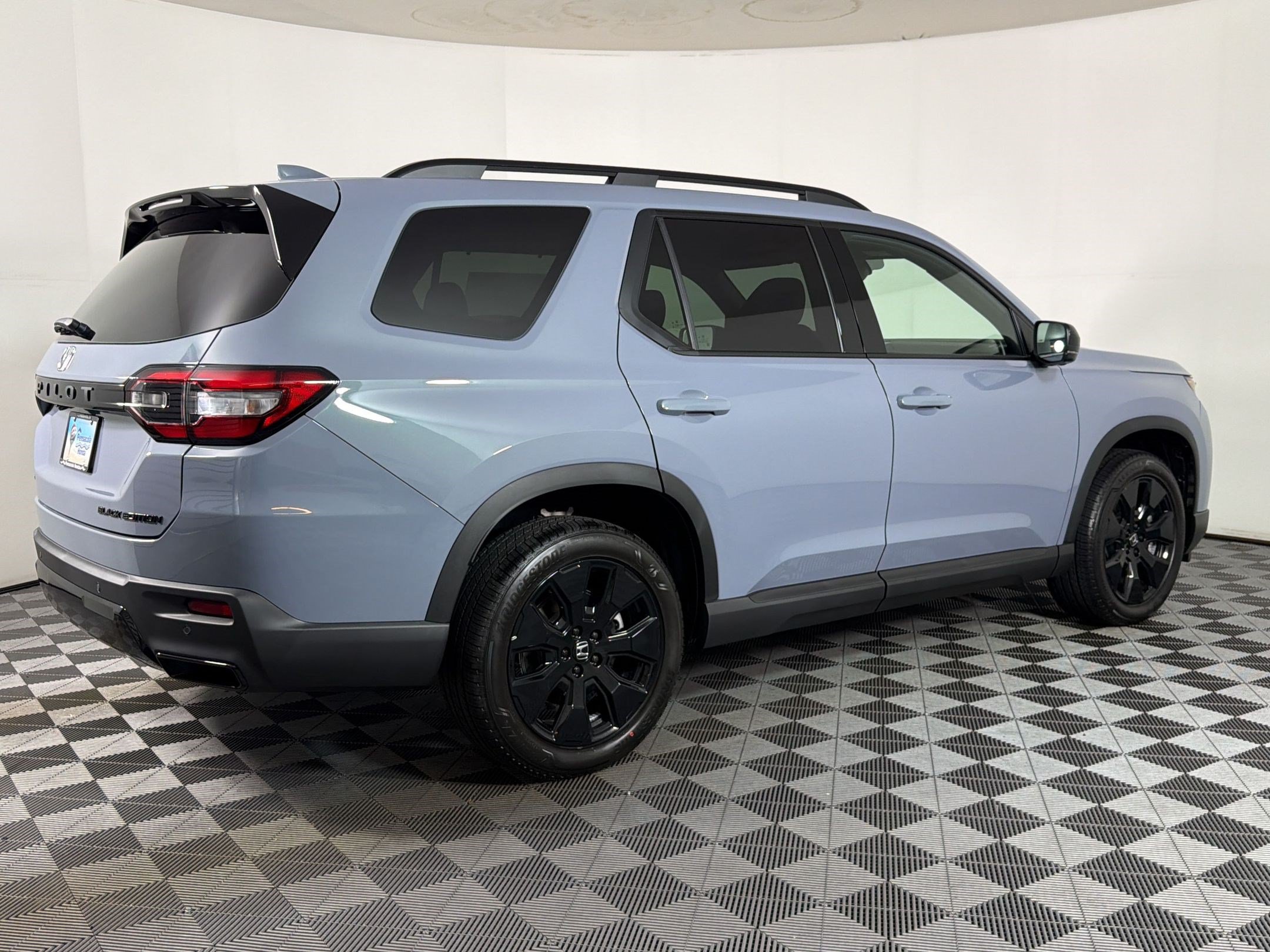 New 2026 Honda Pilot Black Edition image 7