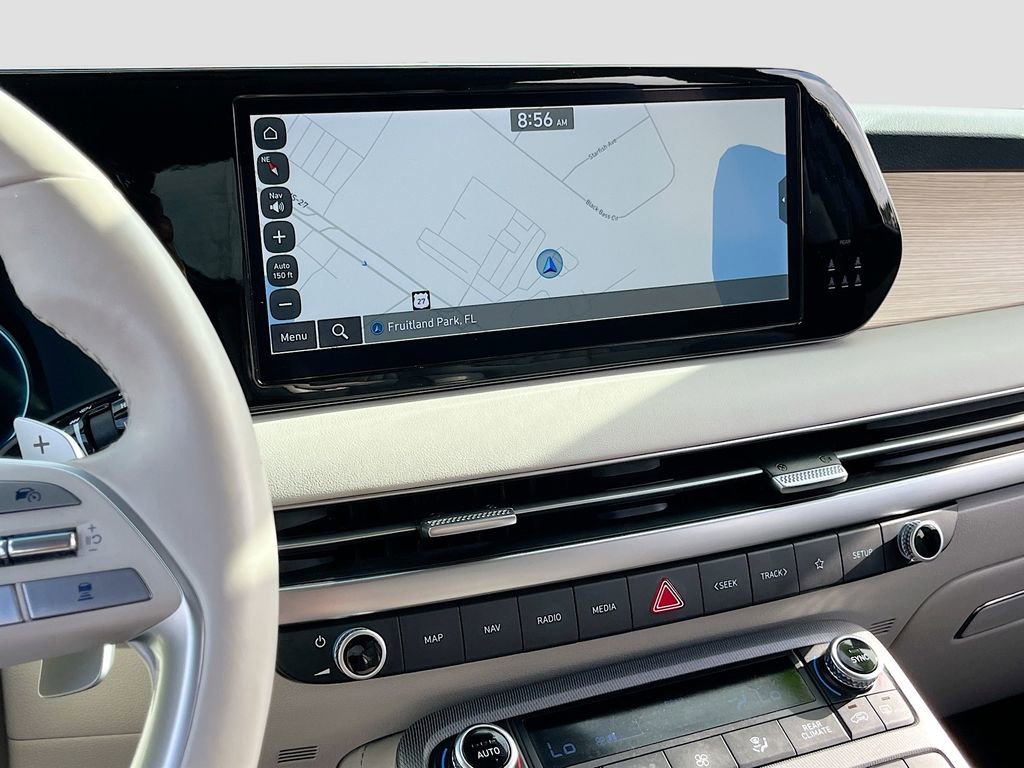 Used 2024 Hyundai Palisade Limited image 13