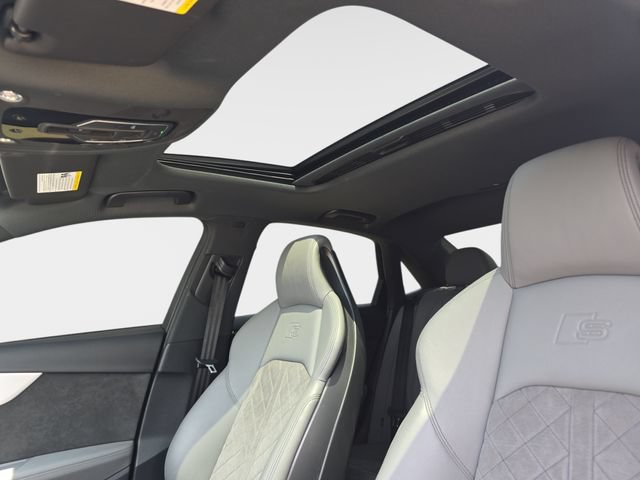 Used 2021 Audi S4 Prestige AWD/4WD image 32