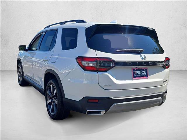 Certified 2025 Honda Pilot Touring image 7