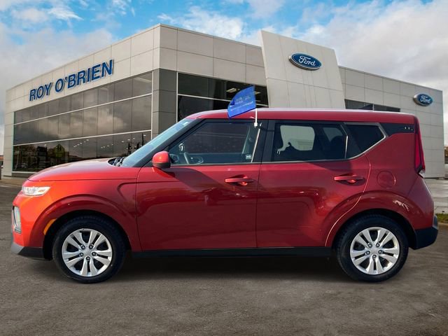 Used 2022 Kia Soul LX FWD image 2