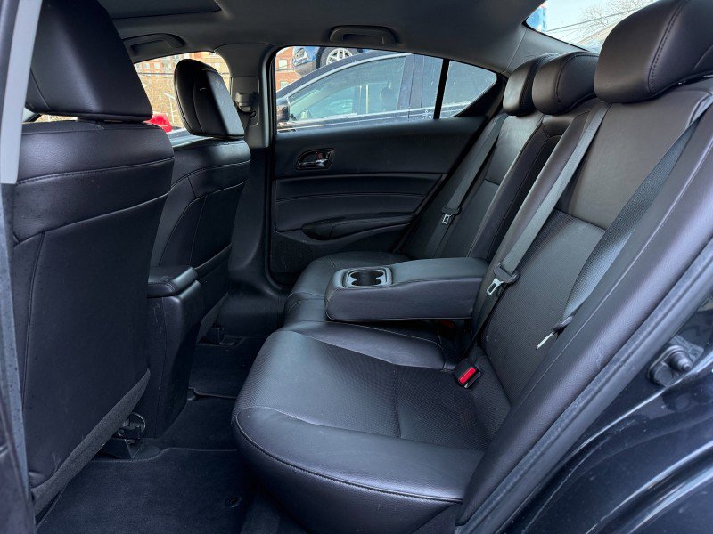 Used 2016 Acura ILX FWD with Premium Package image 32