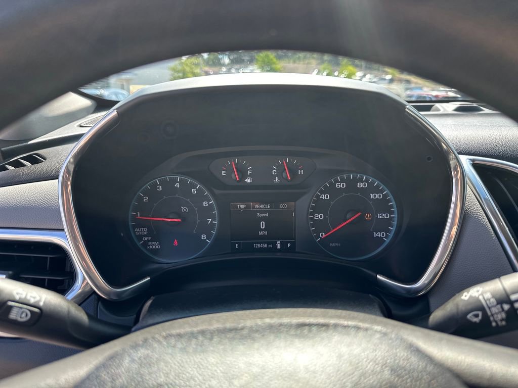 Used 2020 Chevrolet Equinox LS w/ LS Convenience Package FWD image 21