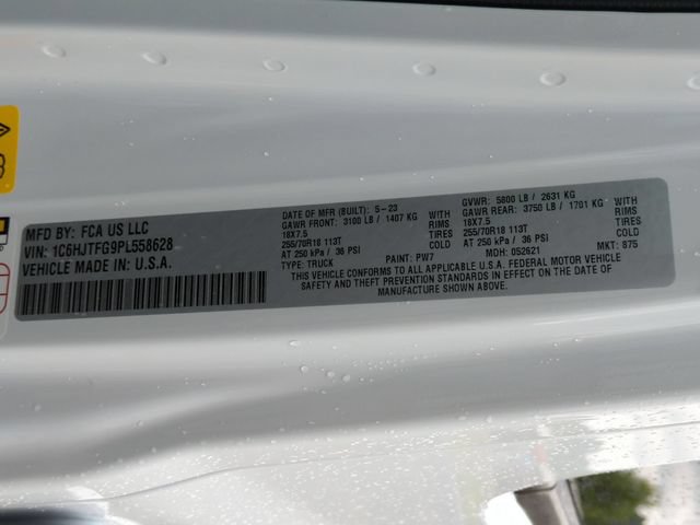 Used 2023 Jeep Gladiator Overland AWD/4WD image 37