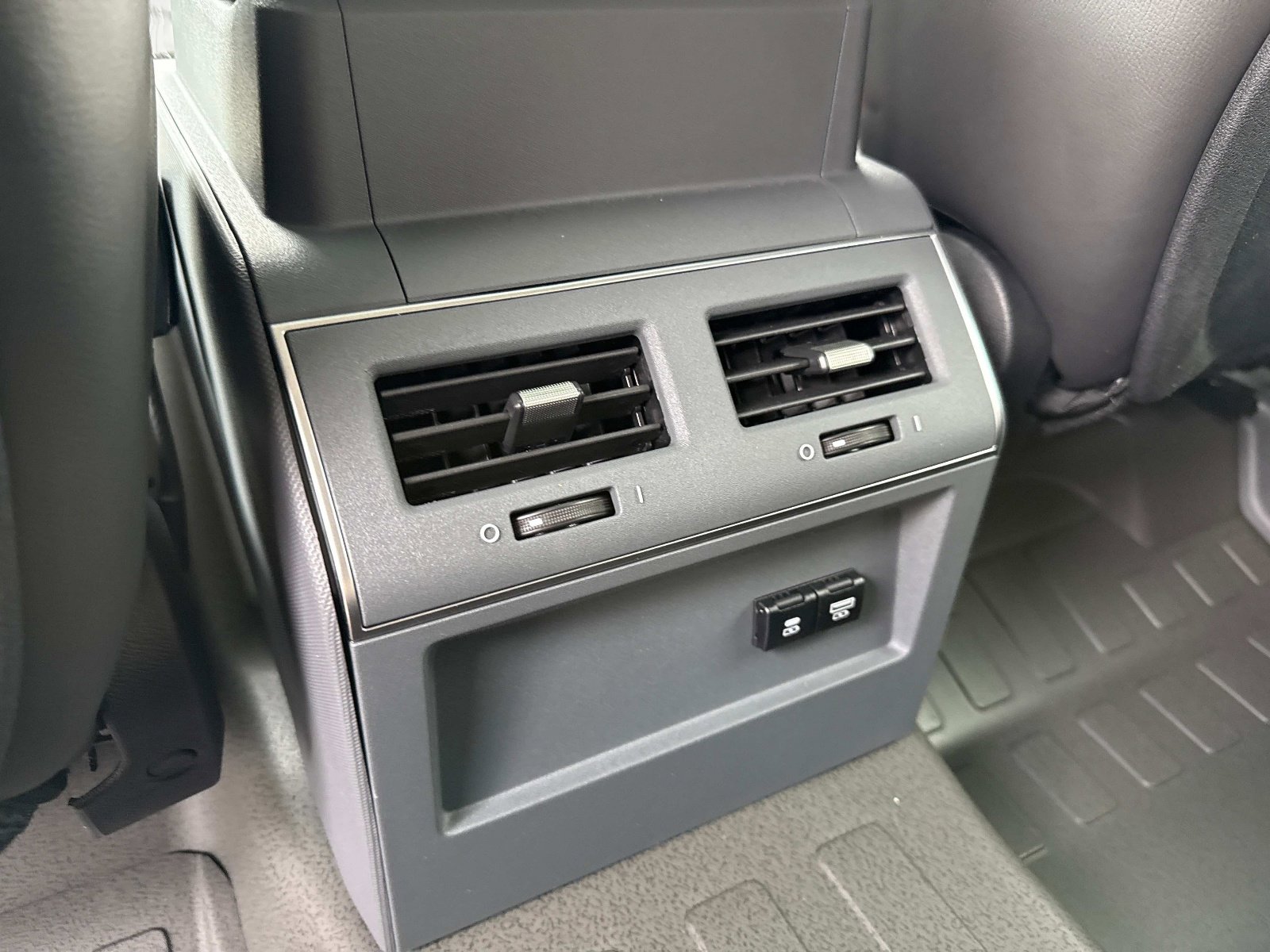 New 2025 INEOS Grenadier image 13