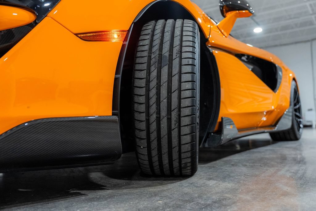 Used 2019 McLaren 600LT RWD image 86
