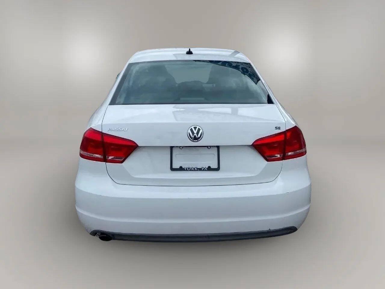 Used 2012 Volkswagen Passat 2.5 SE FWD image 5