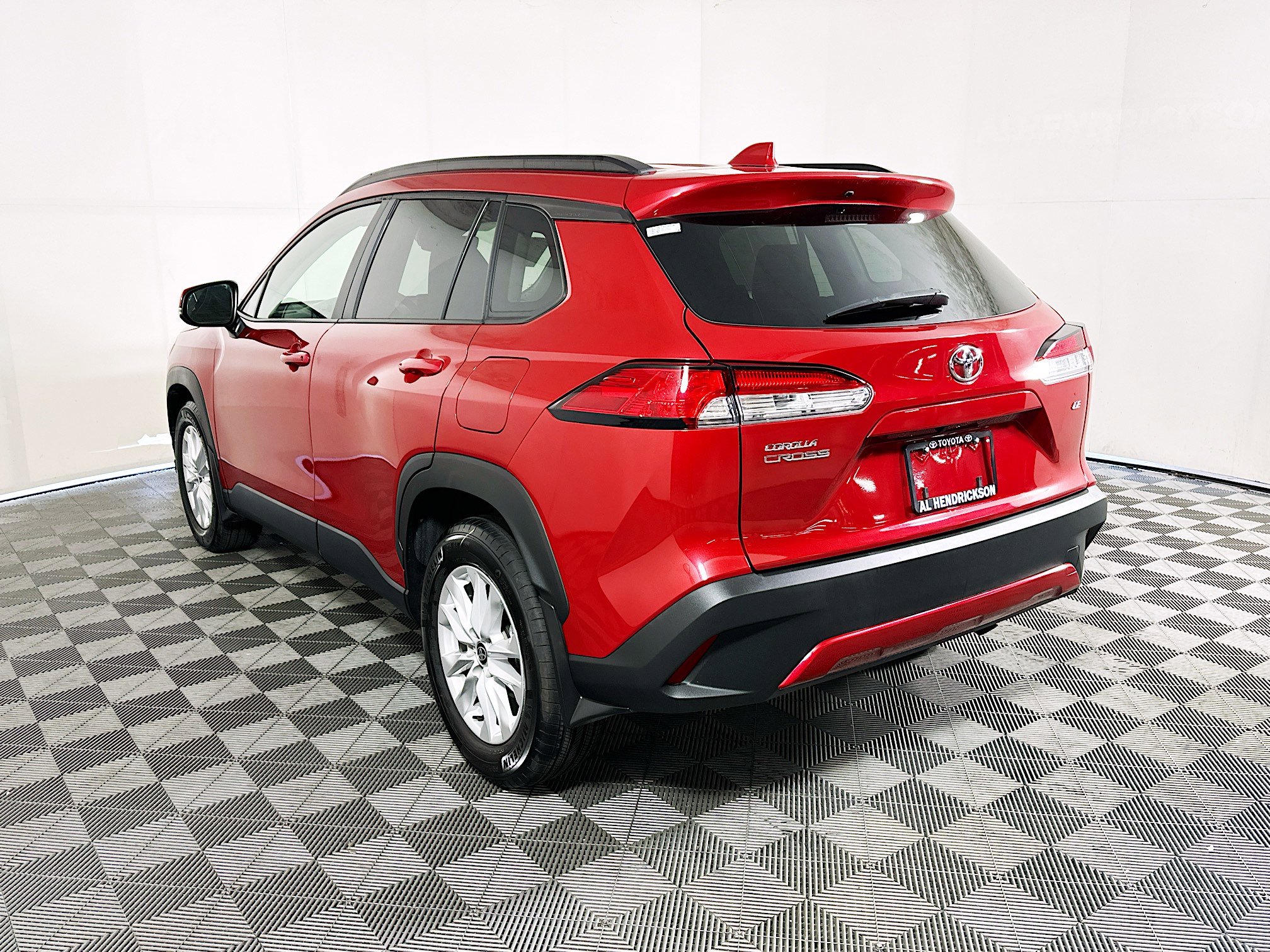 Used 2024 Toyota Corolla Cross LE w/ Moonroof Package image 5