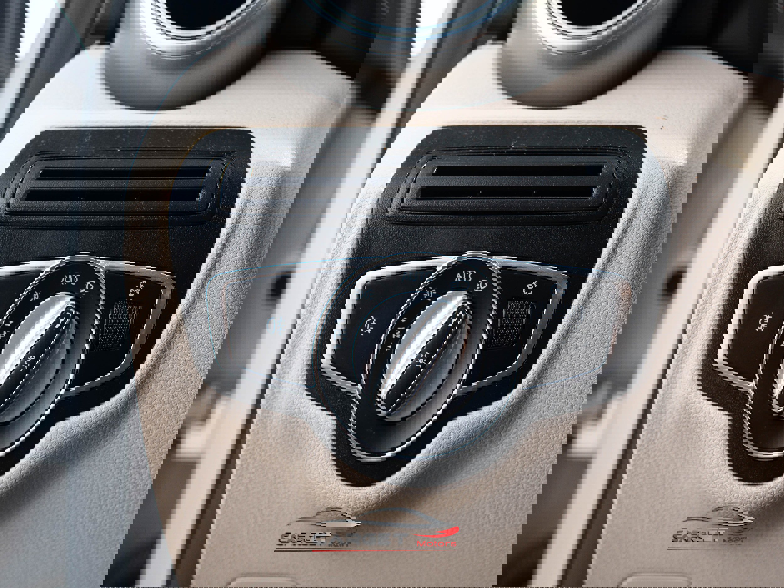 Used 2020 Mercedes-Benz GLC 300 4MATIC Coupe w/ Parking Assistance Package image 36