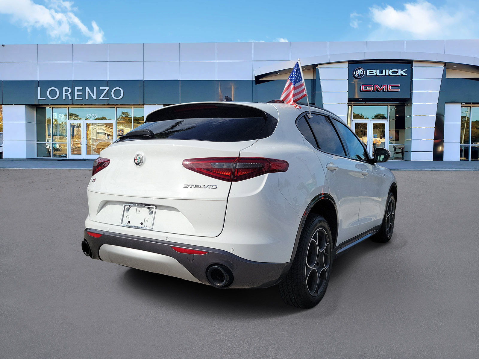 Used 2023 Alfa Romeo Stelvio Ti w/ Active Assist Plus Package AWD/4WD image 5