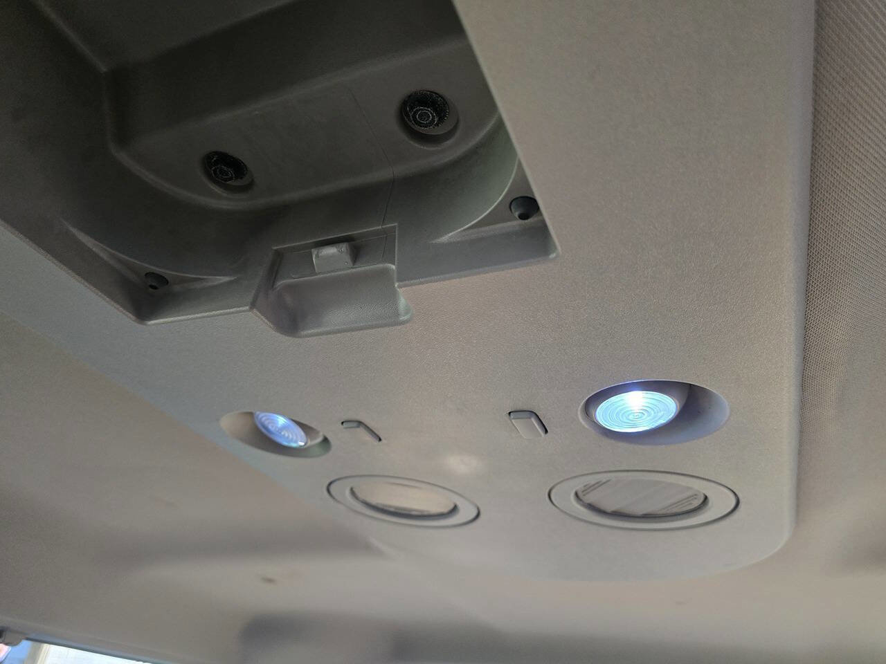 Used 2012 Nissan Armada SV image 38