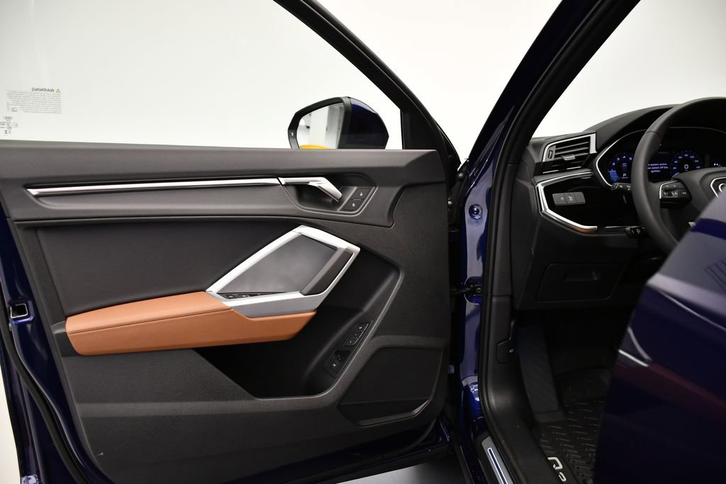 Used 2025 Audi Q3 2.0T Premium w/ Convenience Package image 33