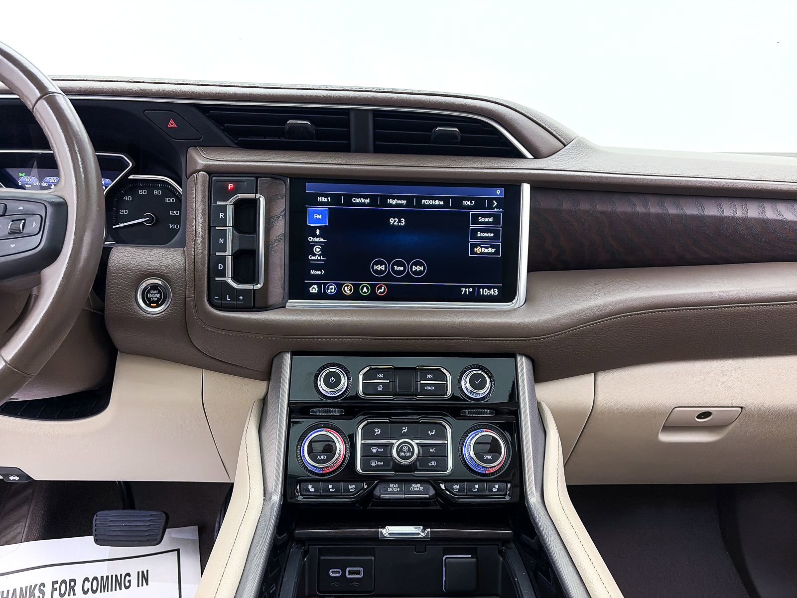 Used 2021 GMC Yukon Denali w/ Denali Premium Package image 10