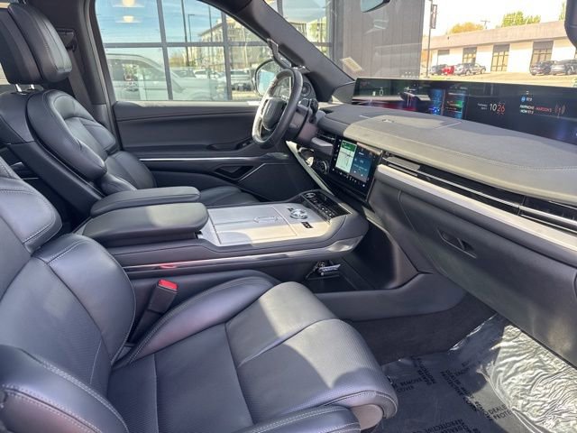 Used 2025 Lincoln Navigator Reserve w/ Jet Appearance Package image 24