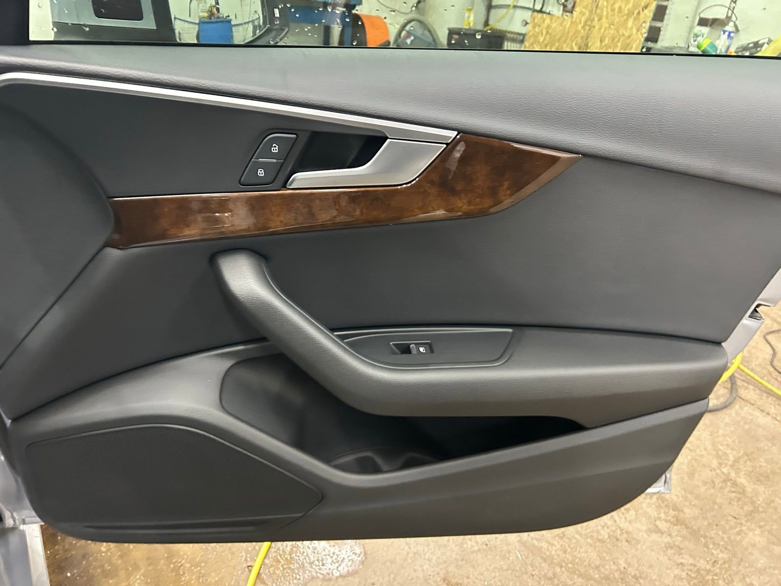 Used 2019 Audi A4 2.0T Premium w/ Convenience Package image 31