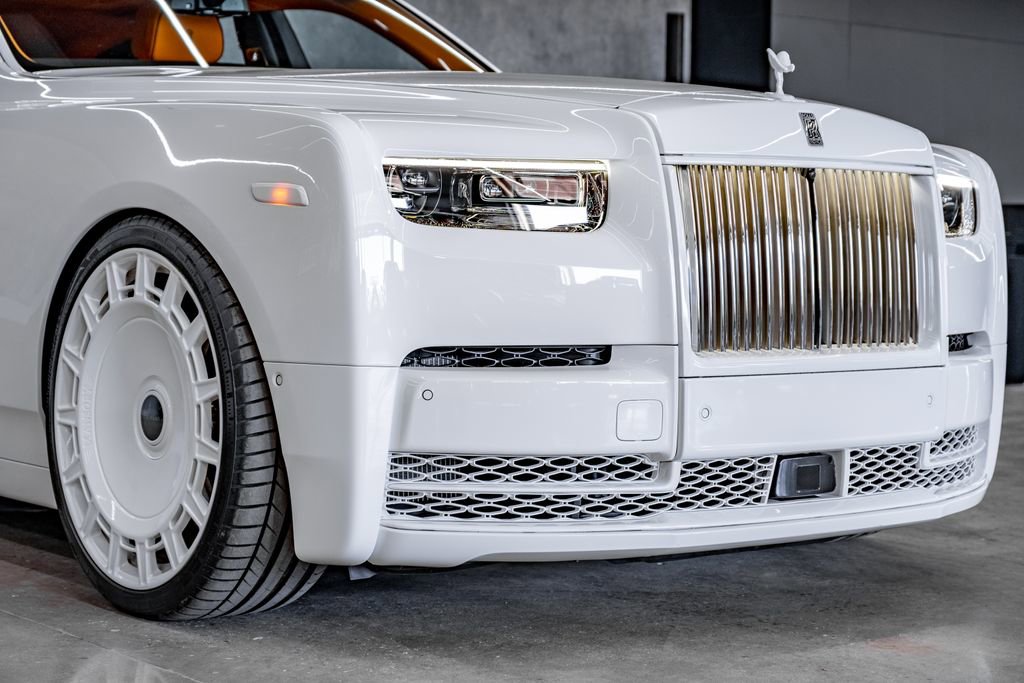 Used 2026 Rolls-Royce Phantom Sedan RWD image 5