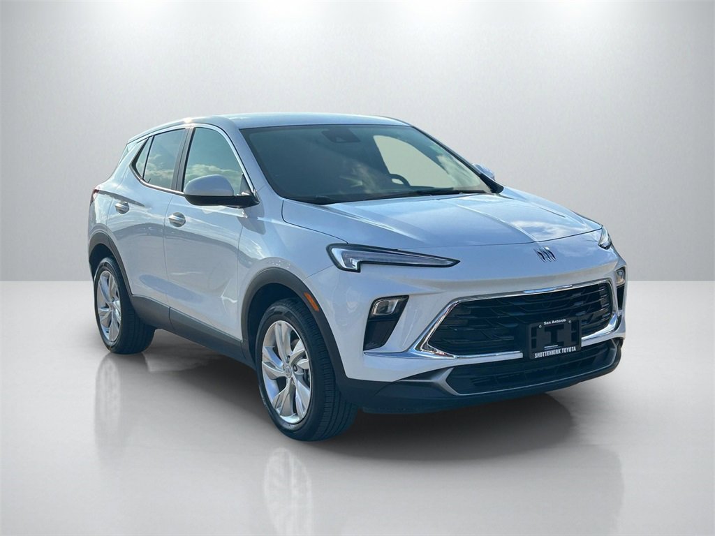 Used 2025 Buick Encore GX Preferred image 3